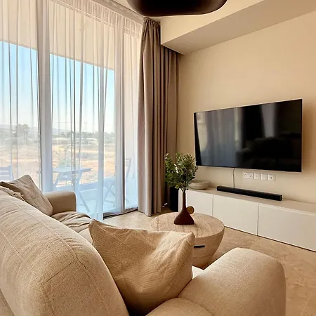 Avalon Gardens B101 - Designer *