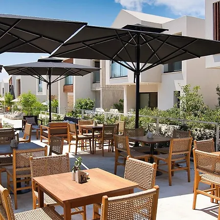 Avalon Gardens B101 - Designer * פאפוס